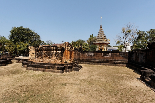 04-Prasat Sa Kamphaeng Yai-013